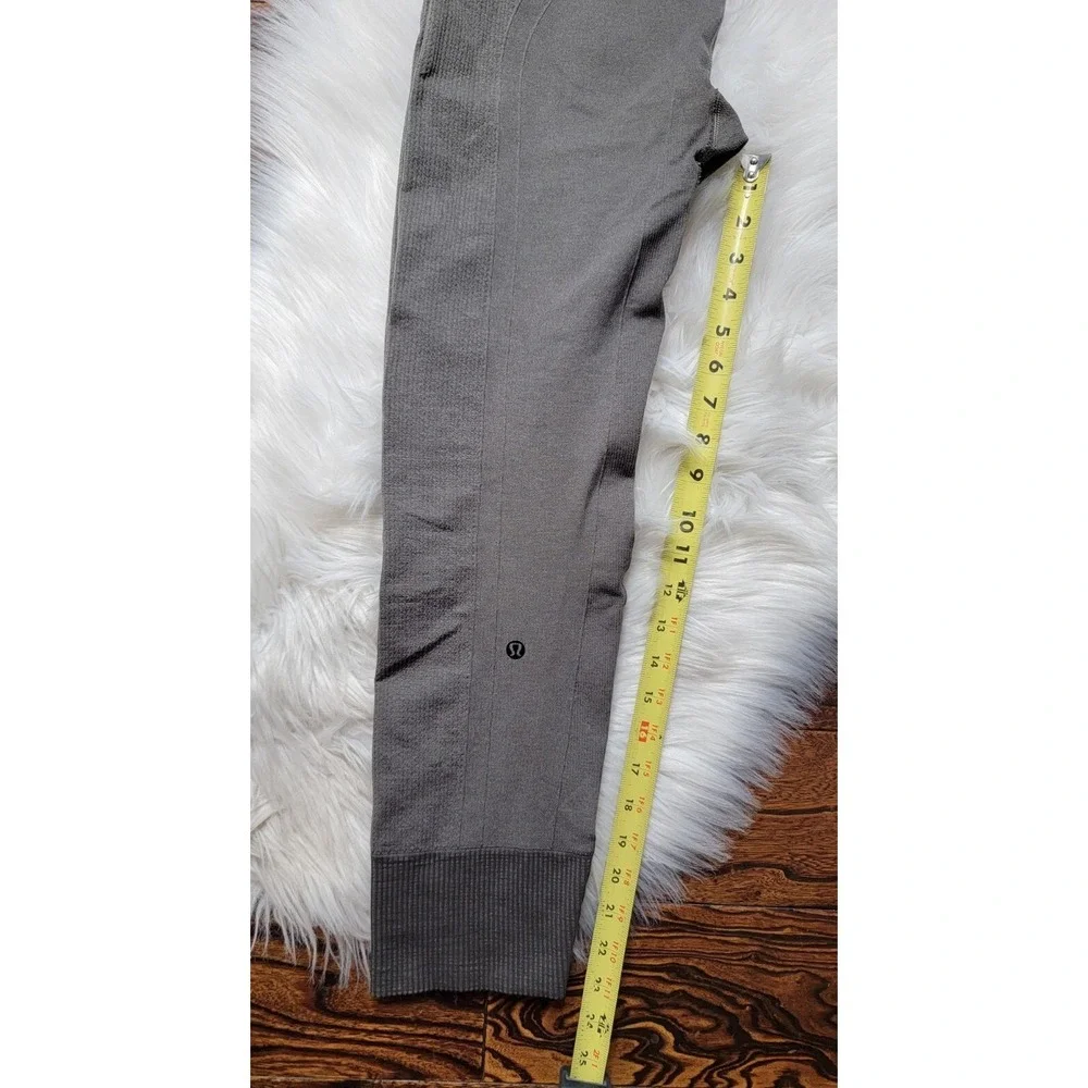 Lululemon Ebb To Street Seamless Leggings Size 8/ 10 Gray